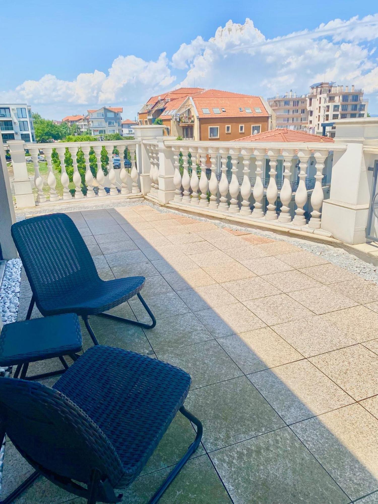Apartments In Complex Sunny Island Deluxe Chernomorets Ngoại thất bức ảnh
